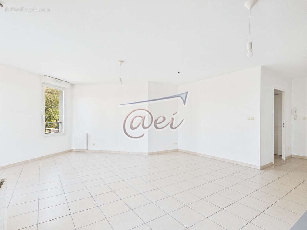 Appartement à SAINT-MAXIMIN-LA-SAINTE-BAUME