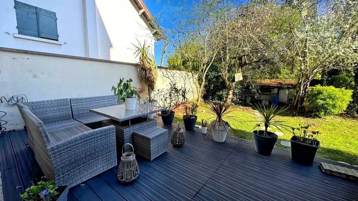 Appartement à LE RAINCY