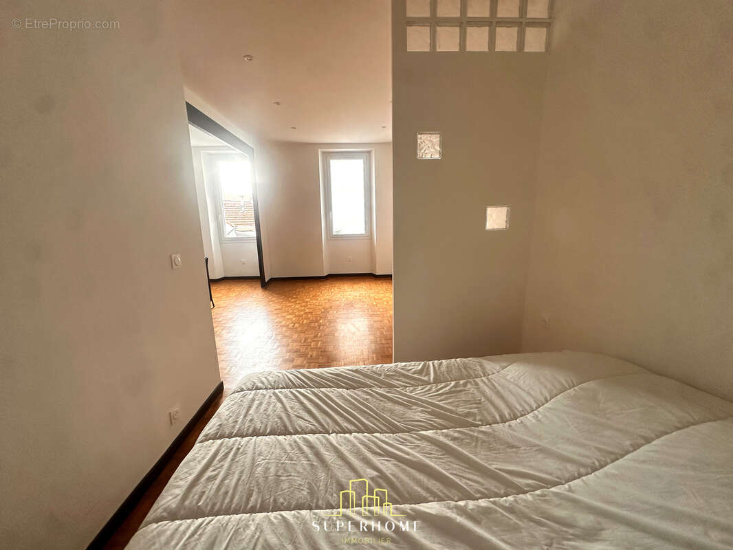 Appartement à MARSEILLE-8E
