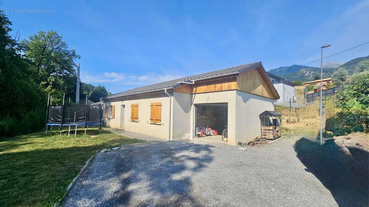 Maison plain pied avec garage - Mercury - photo 2