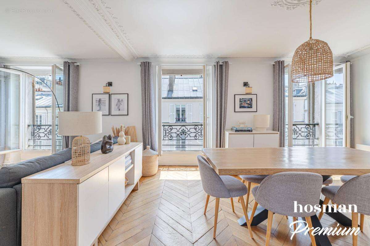 Appartement à PARIS-7E
