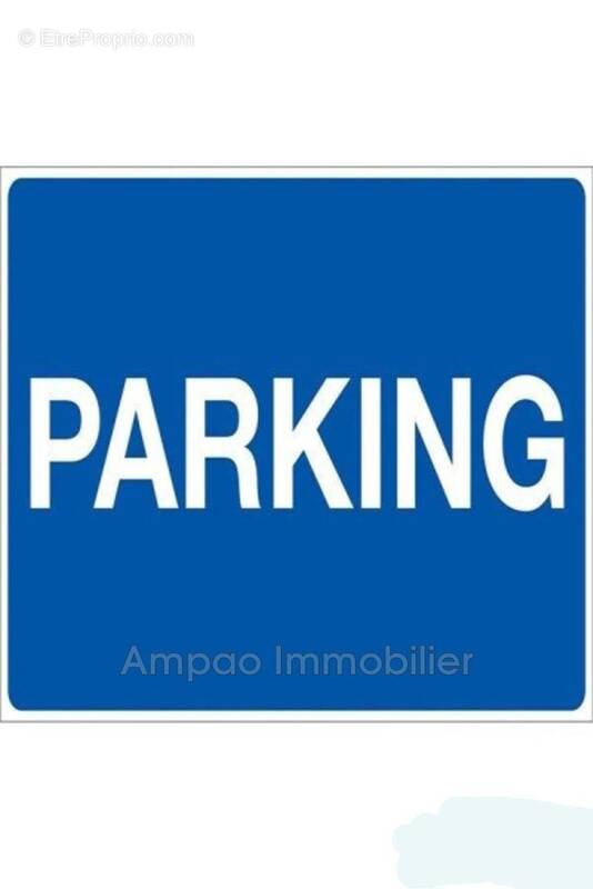 Parking à CANET-EN-ROUSSILLON