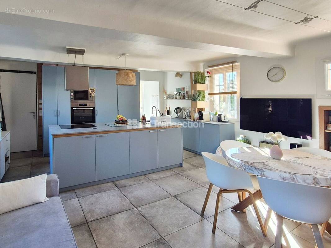 Appartement à LA MOTTE