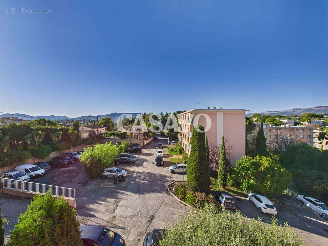 Appartement à LE CANNET