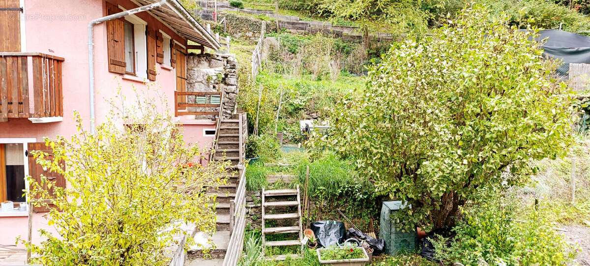 Appartement à TANINGES