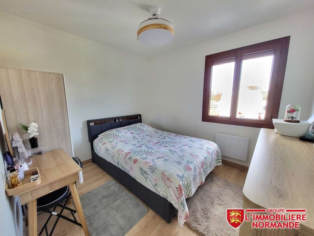 Maison à LIMETZ-VILLEZ