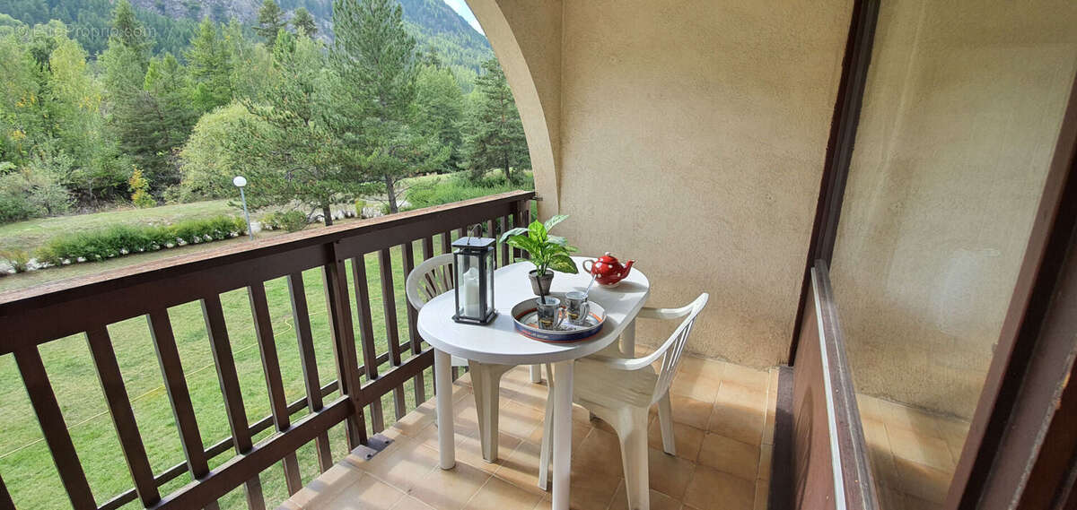 Appartement à LA SALLE-LES-ALPES