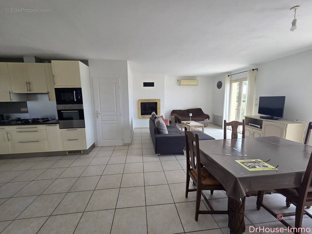 Maison 100 m² à Argeliers  - photo 1