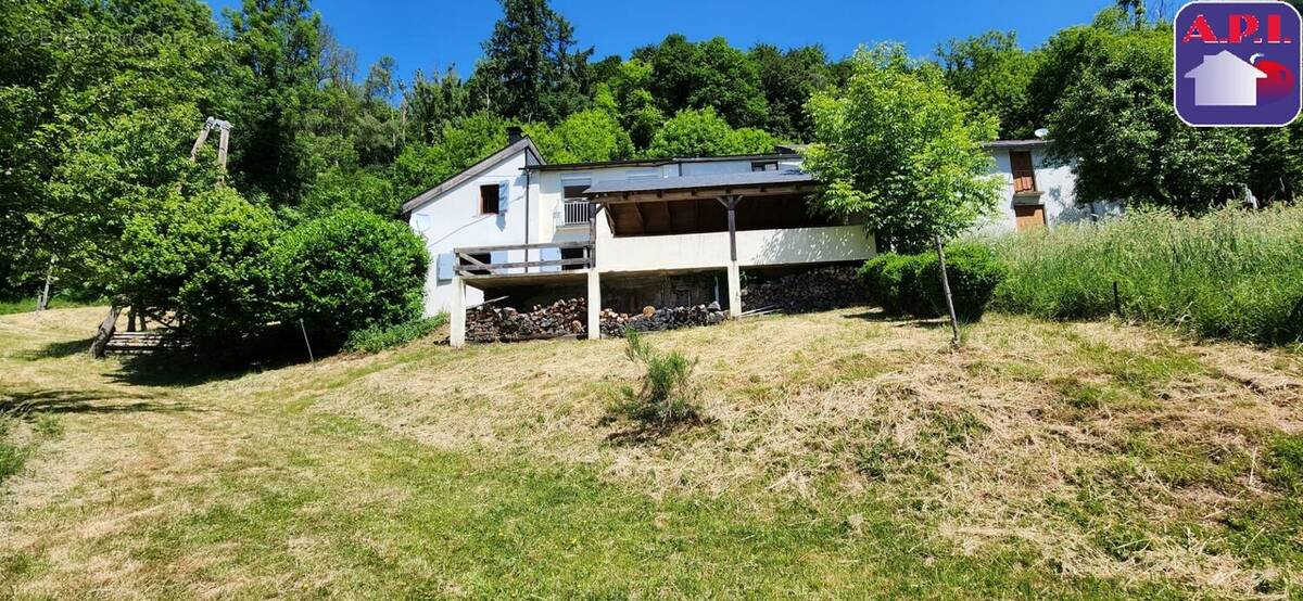 Maison à BOUSSENAC