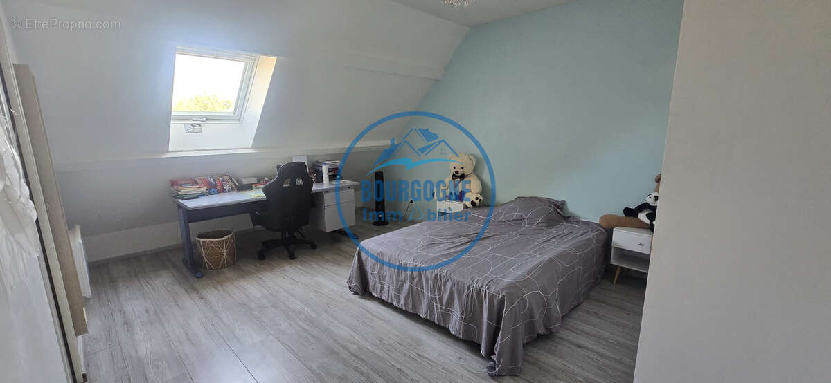 Maison familiale 200 m2 7 pièces / Aux portes de Chalon sur Saône - photo 9
