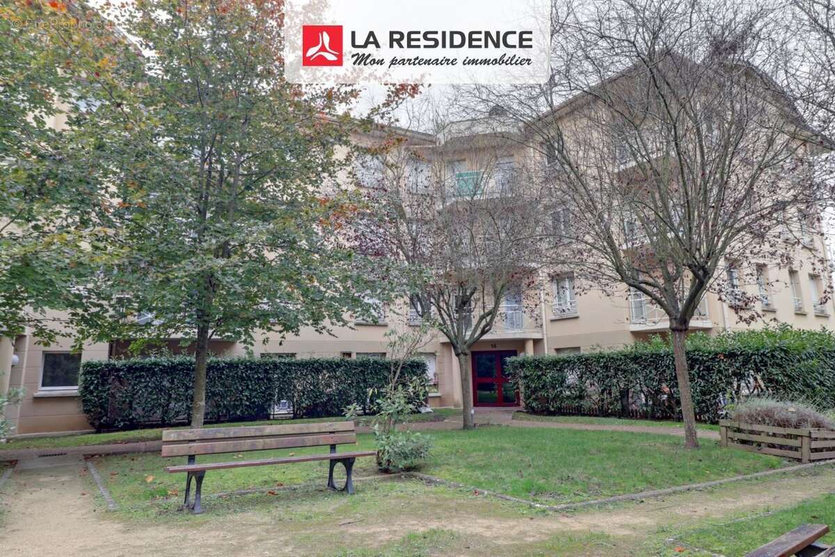 Appartement à JOUY-LE-MOUTIER