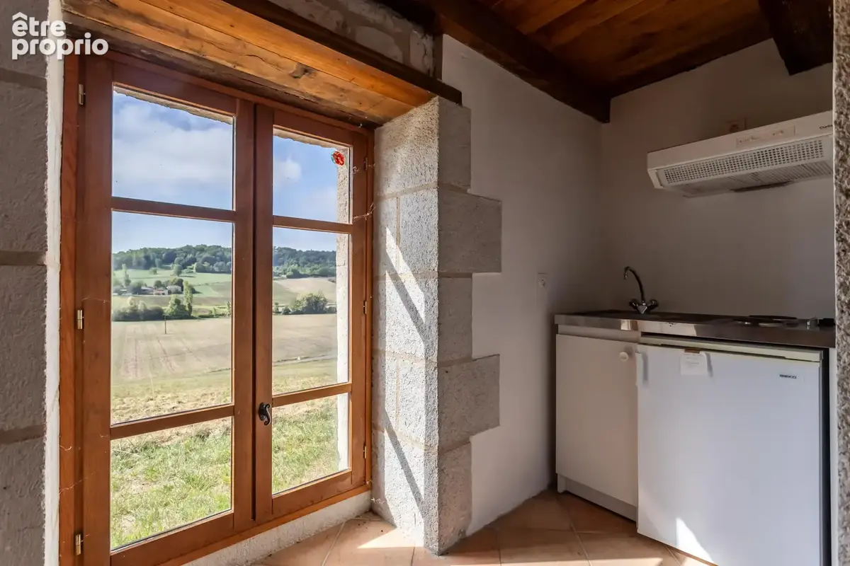 Maison de campagne avec pigeonnier attenant et dépendances - photo 23