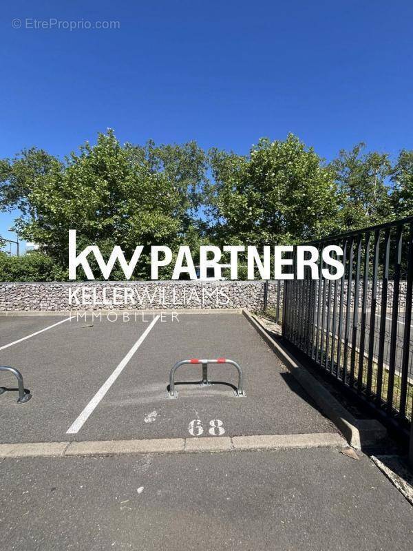 Parking à LOUVECIENNES