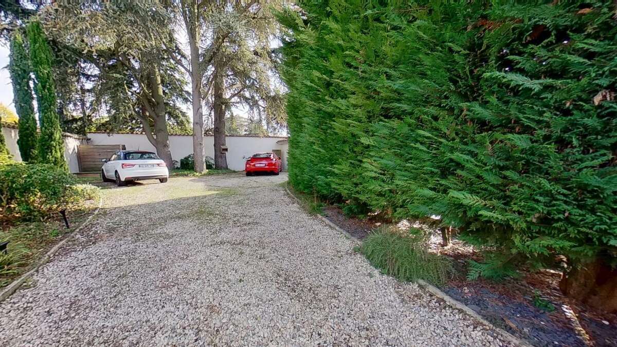 Maison à RILLIEUX-LA-PAPE