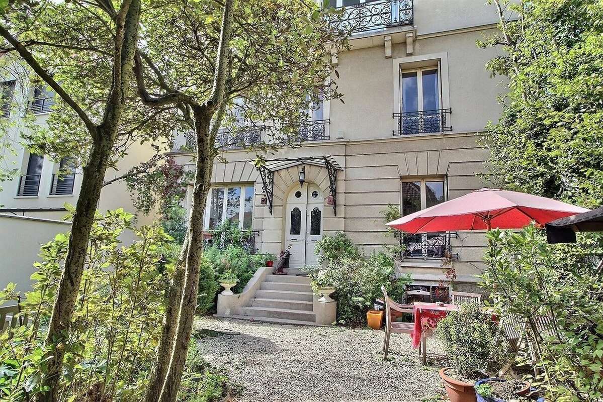 Maison à SAINT-MAUR-DES-FOSSES