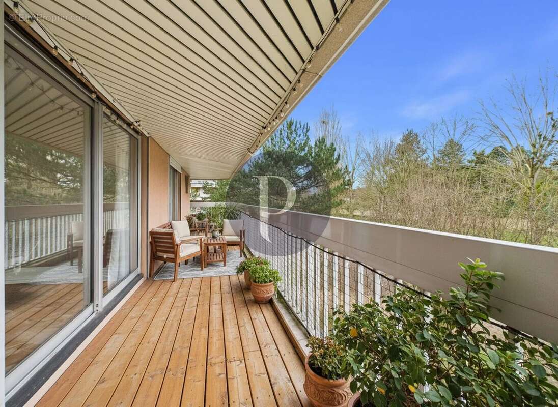 Appartement à VERRIERES-LE-BUISSON