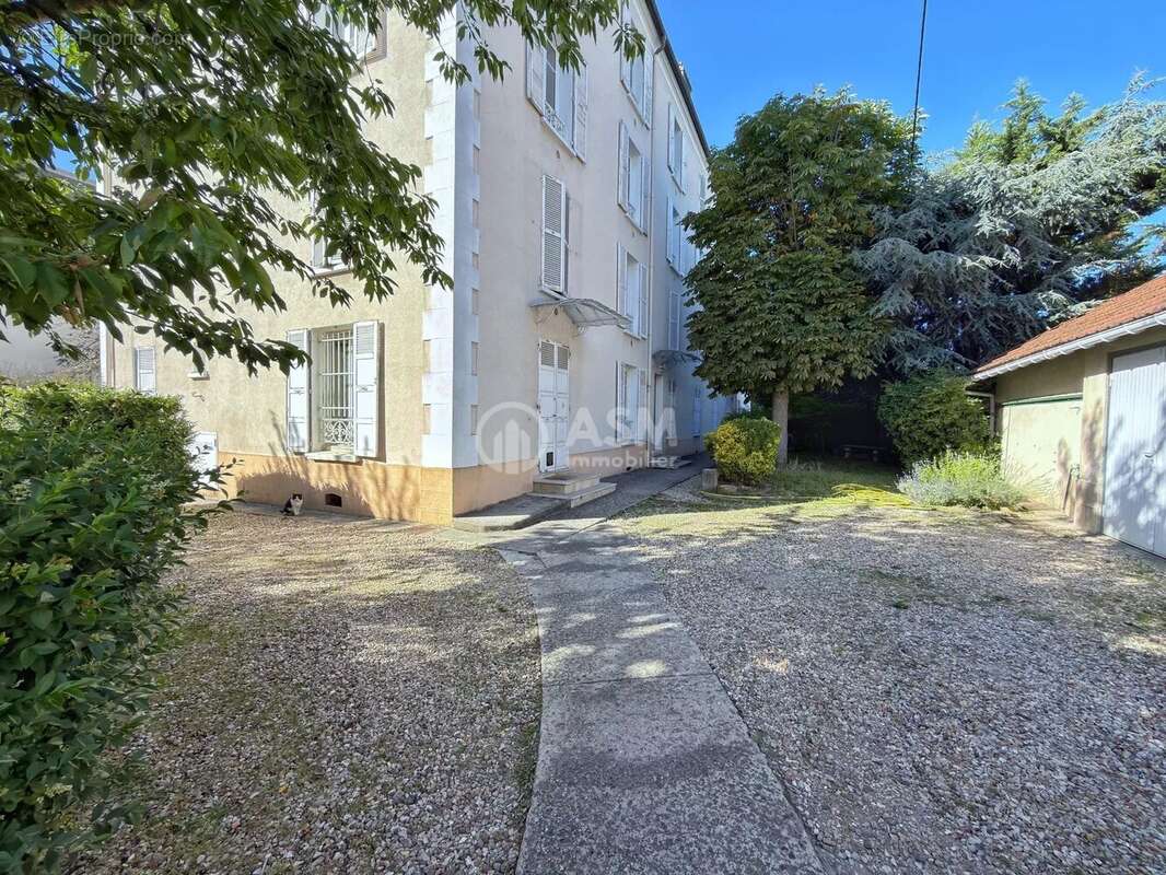 Appartement à BOIS-COLOMBES
