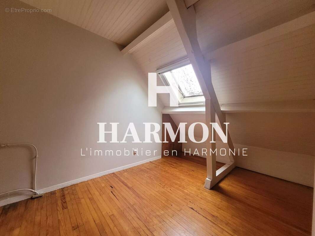 Harmon à vendre : maison sur un terrain de 4000 m2 à Morlanne ! - photo 8