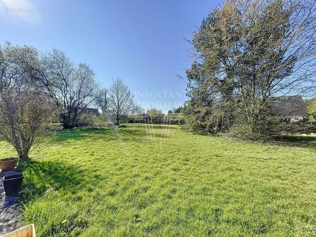 Maison à CORMEILLES