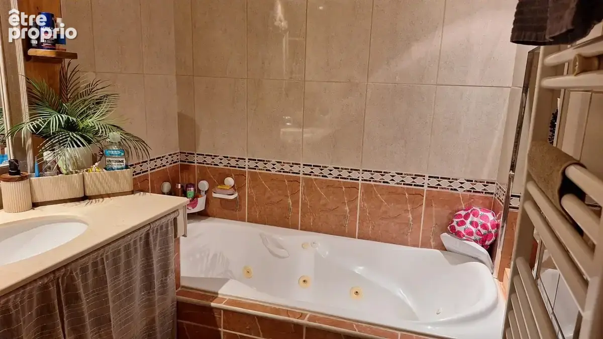 Maison 4 pièces 96 m² à vendre à Istres (13800) - photo 8