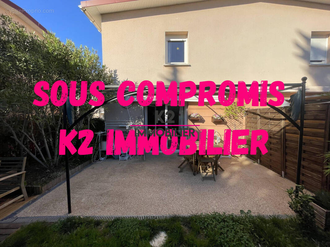 Maison à MONTELIMAR