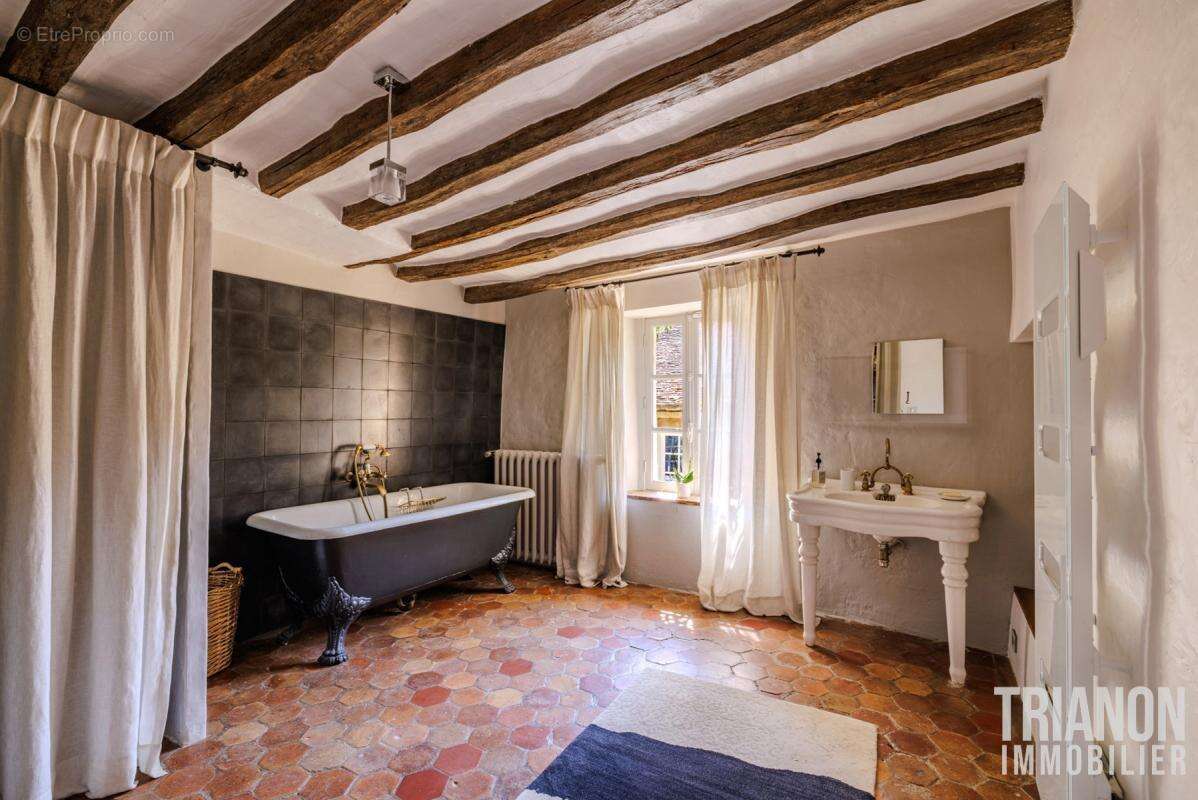 Maison à FEUCHEROLLES