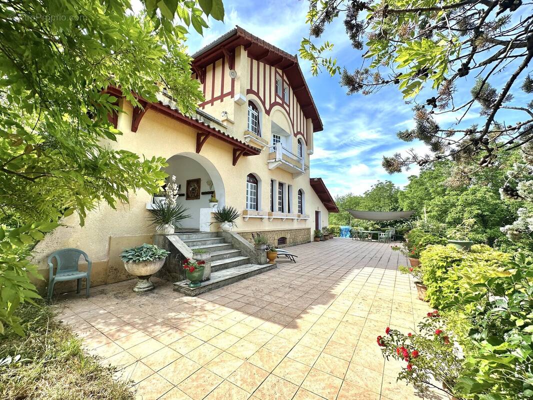Maison à SALLES-DE-BELVES
