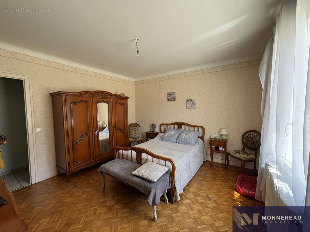 Ensemble immobilier avec local commercial et logement avec jardin - photo 8
