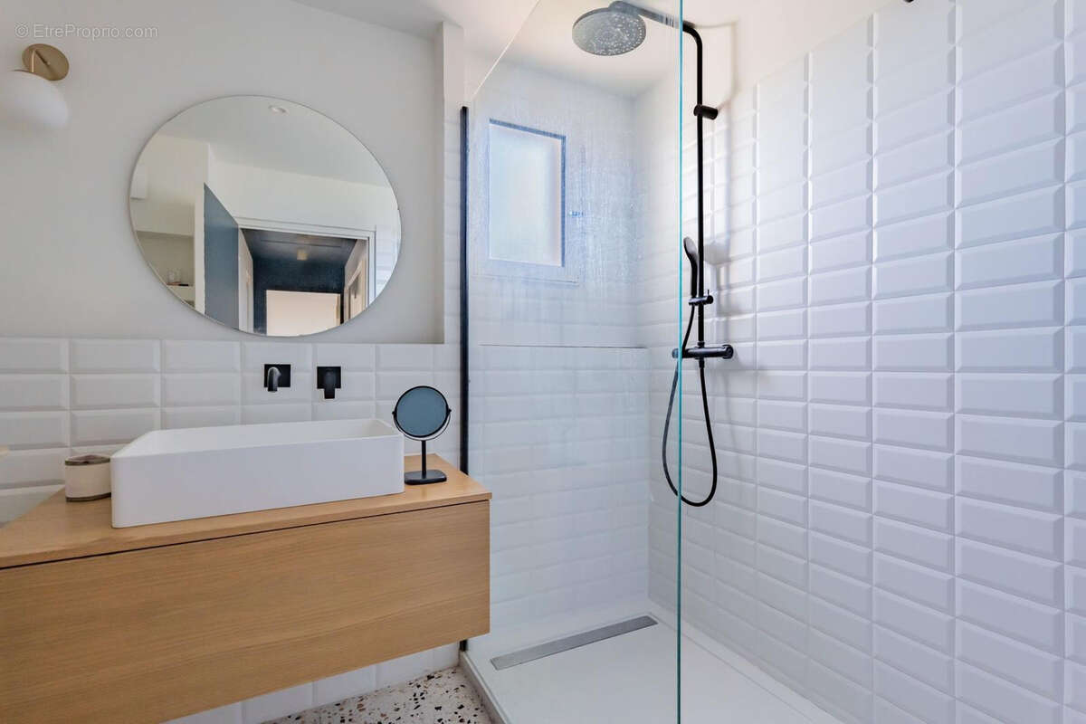 Appartement à VILLENEUVE-LOUBET