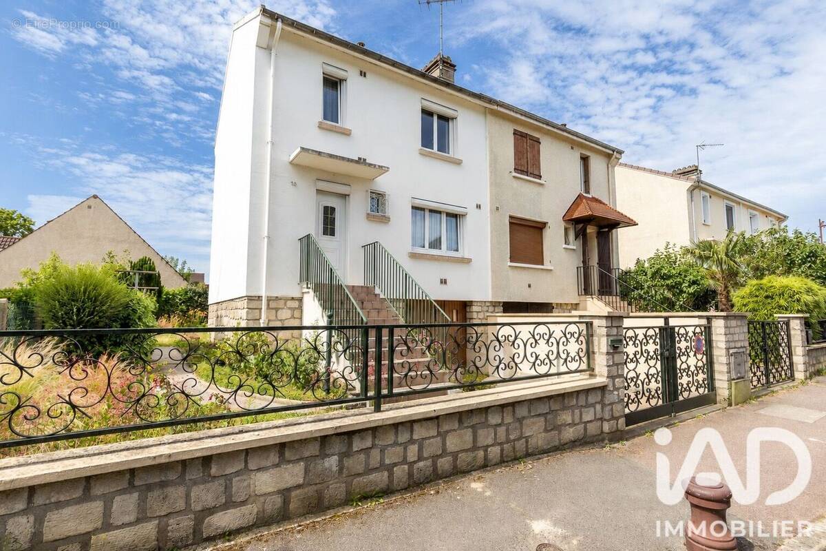 Photo 1 - Maison à VIRY-CHATILLON