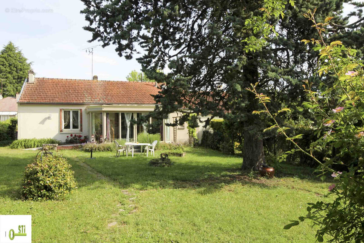 Photo 1 - Maison à AMILLY