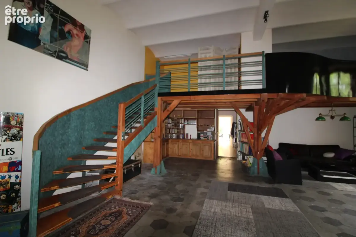 Maison de caractere d'un volume 333 m2  + dependance 86 m2. - photo 43