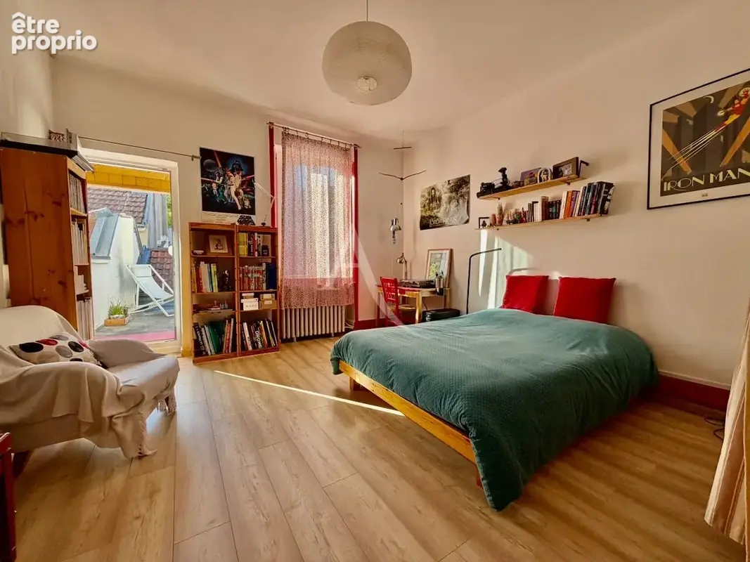 Immeuble de 1900 à Épinal : grand appartement, local et terrasses - photo 10