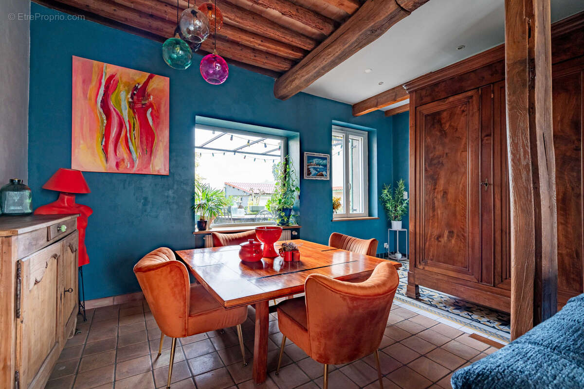 Maison à SAINT-GEORGES-DE-RENEINS