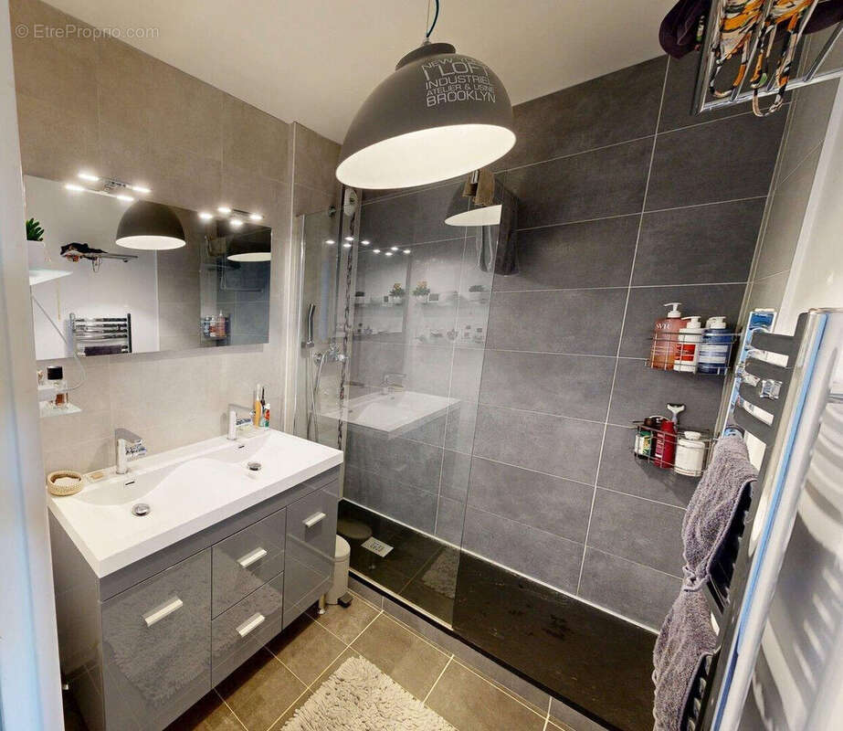 Appartement à CALUIRE-ET-CUIRE