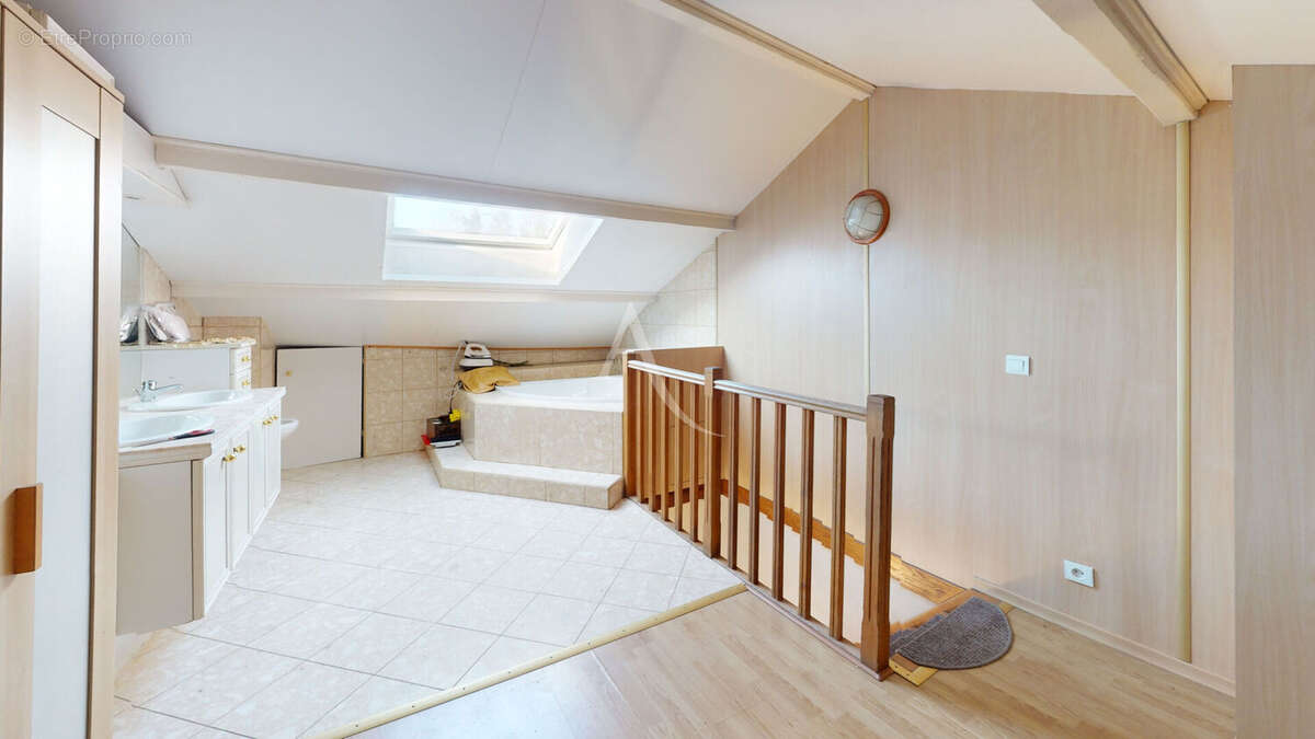 Terrain à LONGJUMEAU