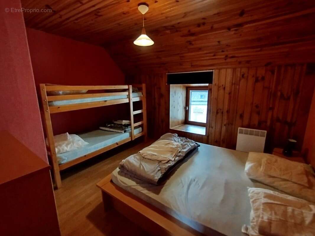 Appartement à BESSE-ET-SAINT-ANASTAISE