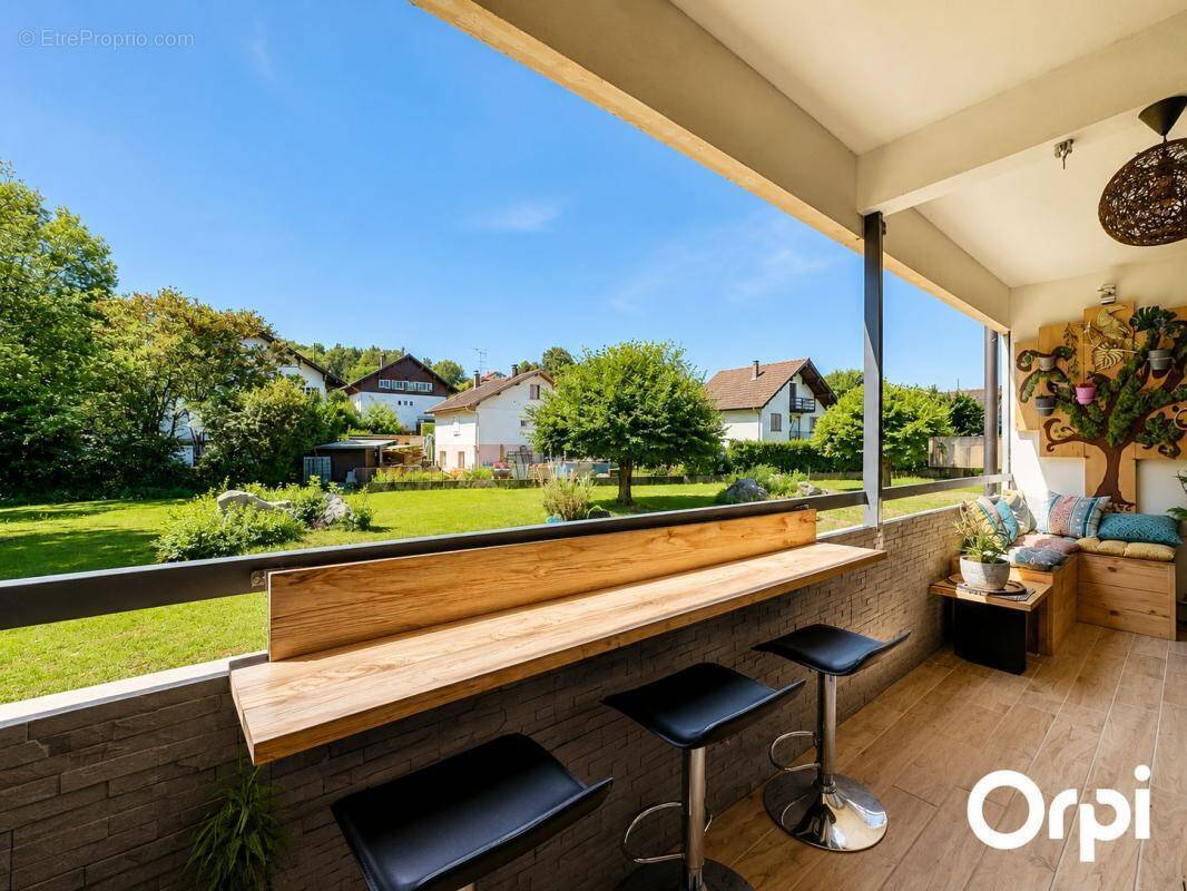 Appartement à LA ROCHE-SUR-FORON