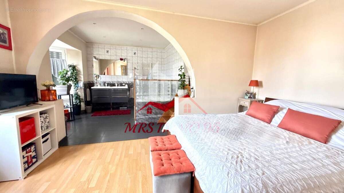 Maison à FONTENAY-EN-PARISIS