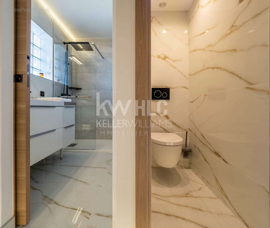 Appartement à VALLAURIS