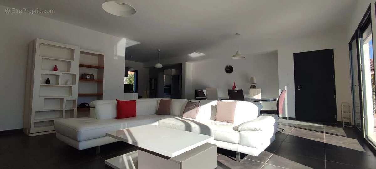 Maison à LA LONDE-LES-MAURES