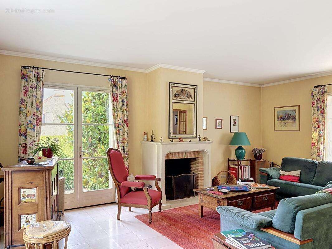 L ISLE ADAM (95) : Maison 170m² 850m² terrain 5 chambres - photo 5