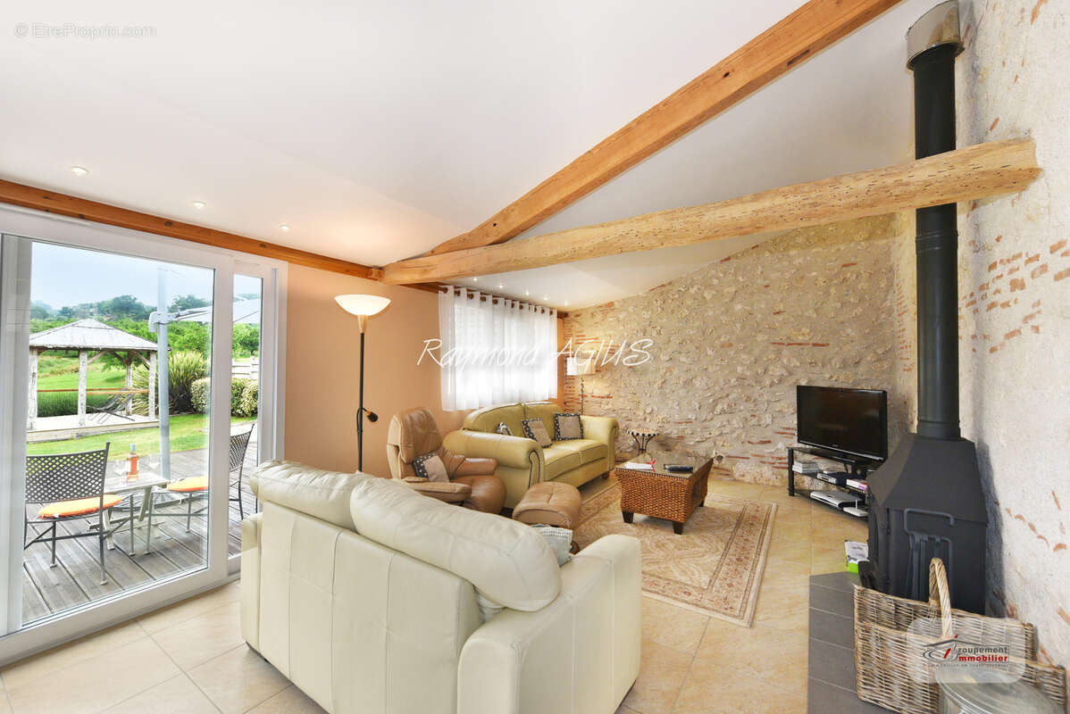 Maison à CASTELMORON-SUR-LOT