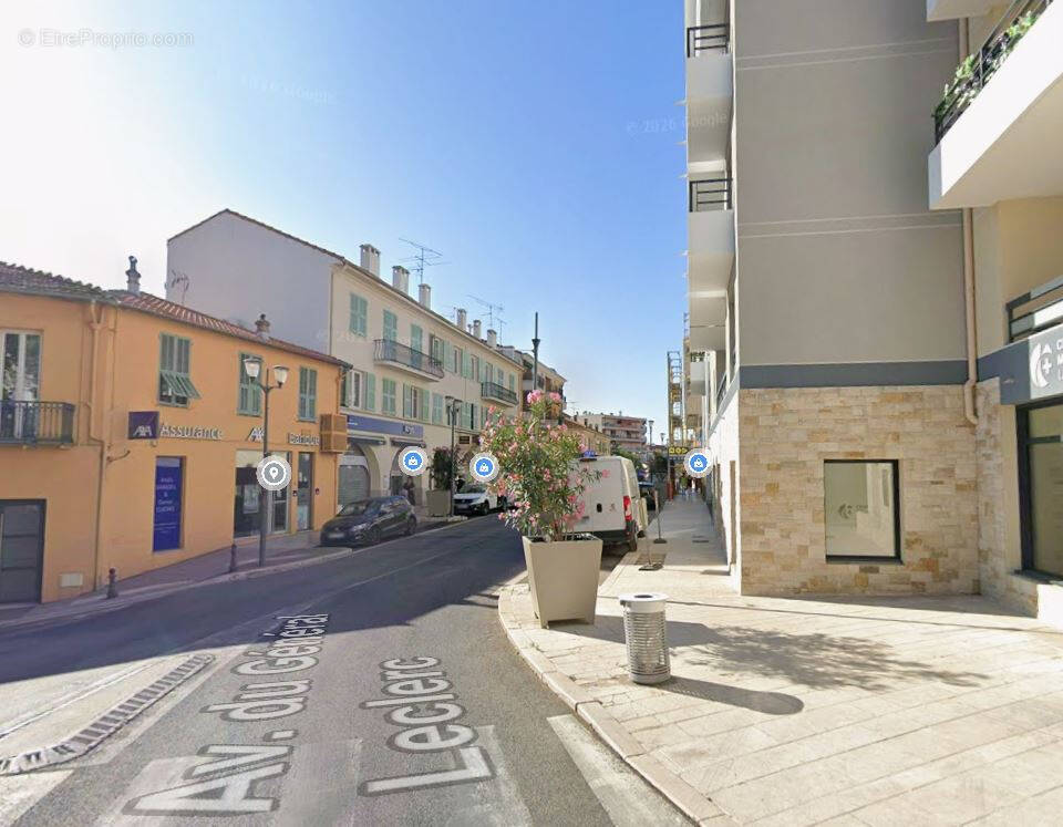 Parking à SAINT-LAURENT-DU-VAR