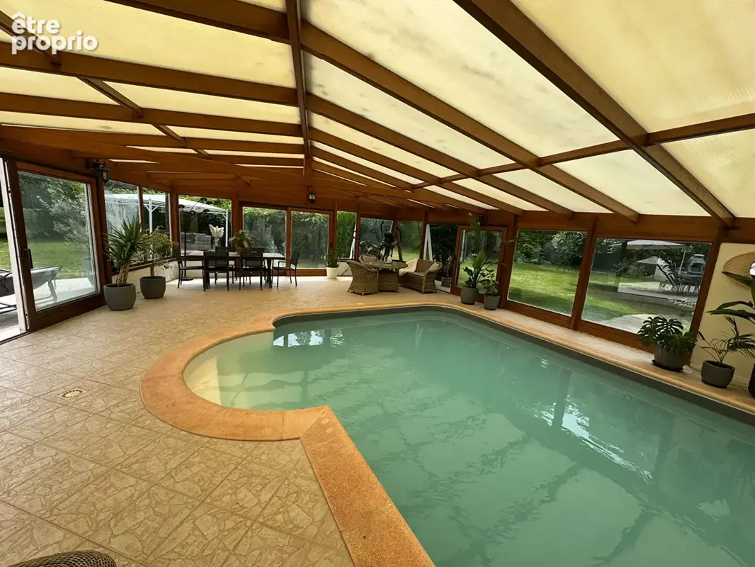Jolie maison récente avec piscine intérieur chauffée  La Queue Lez Yvelines / Garancières 6 pièces 177 m2 - photo 3