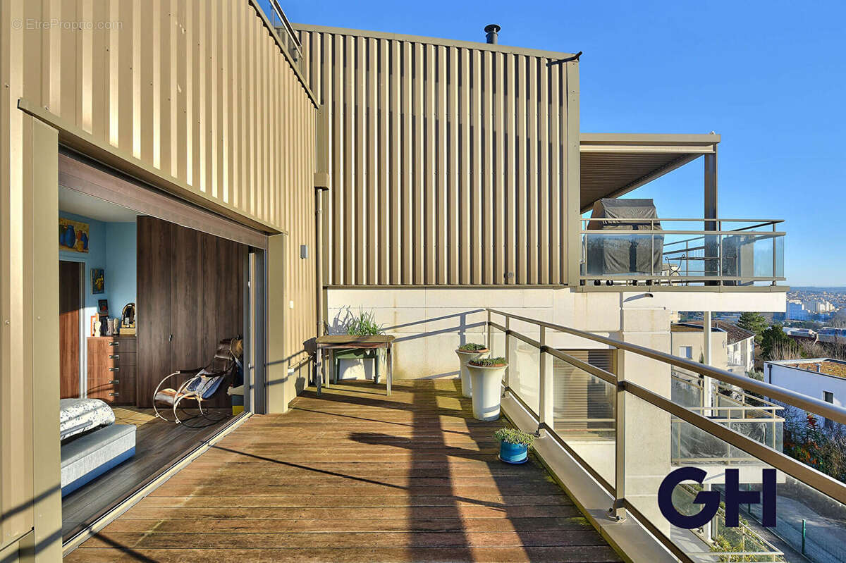 Appartement à CALUIRE-ET-CUIRE