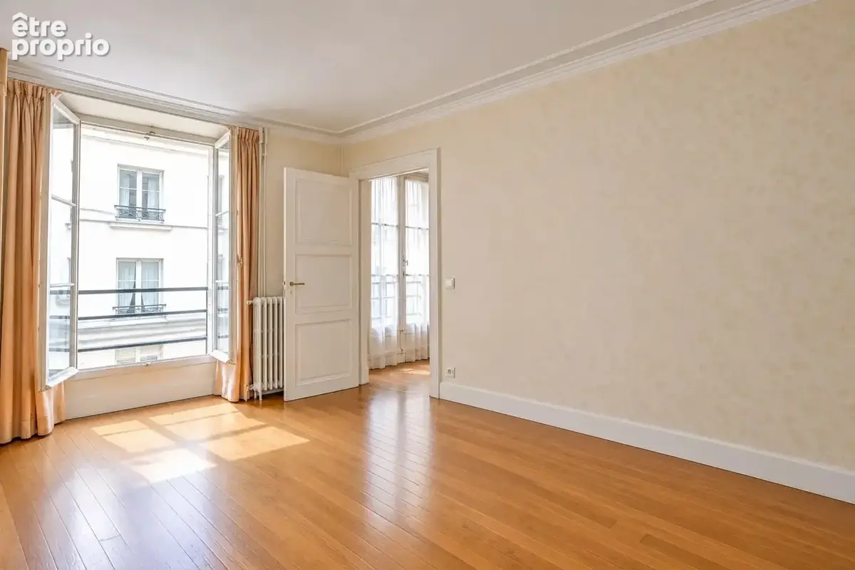Paris 17ᵉ – rue lécluse  3 pièces – 2 chambres  charme de l’ancien - photo 4