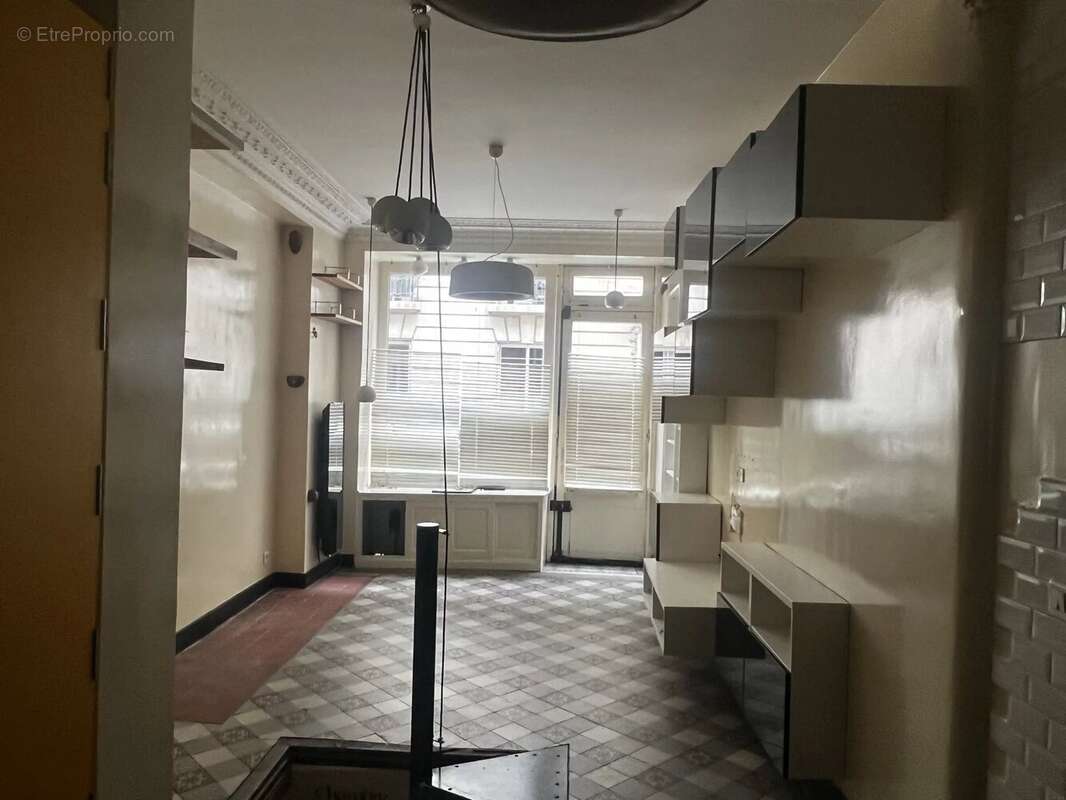 Commerce à PARIS-18E