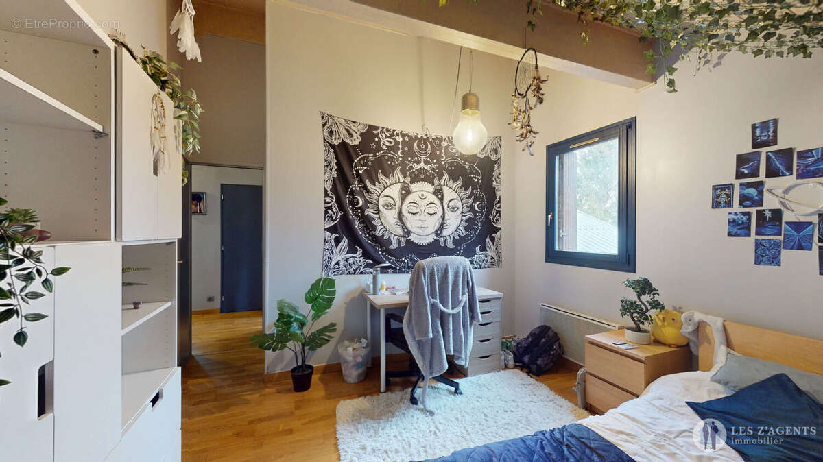 Maison à ECHIROLLES