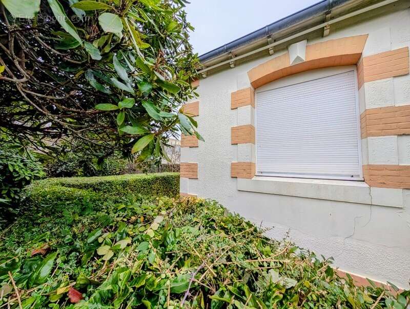 Maison à LE RELECQ-KERHUON